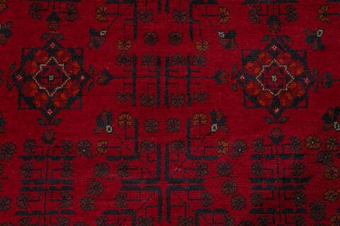 Khan Mohammadi Red Hand Knotted 49 X 64 Area Rug 700-147861 Image 4