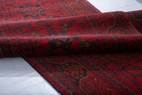 Khan Mohammadi Red Runner Hand Knotted 28 X 128 Area Rug 700-147879 Image 5