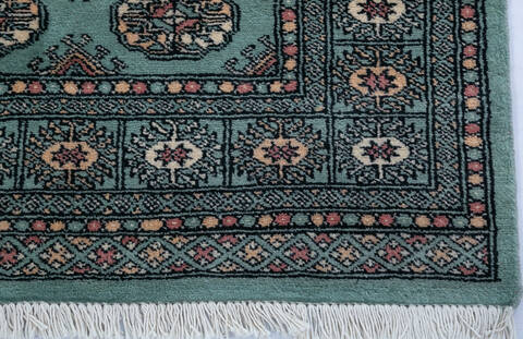 Bokhara Green Hand Knotted 41 X 61 Area Rug 700-147916 Image 4