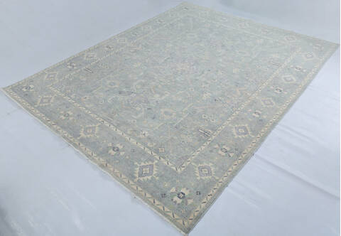 Chobi Light Gray Hand Knotted 81 X 100 Area Rug 700-147923 Image 2