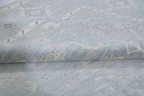 Chobi Light Gray Hand Knotted 81 X 100 Area Rug 700-147923 Image 5