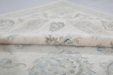 Chobi Beige Hand Knotted 810 X 114 Area Rug 700-147925 Image 5