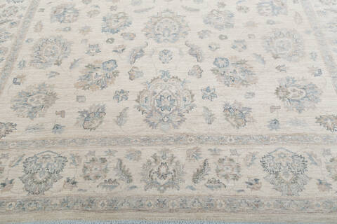 Chobi Beige Hand Knotted 81 X 100 Area Rug 700-147927 Image 4