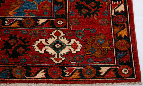Chobi Red Hand Knotted 82 X 99 Area Rug 700-147931 Image 3