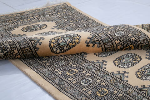 Bokhara Beige Runner Hand Knotted 27 X 117 Area Rug 700-147938 Image 5
