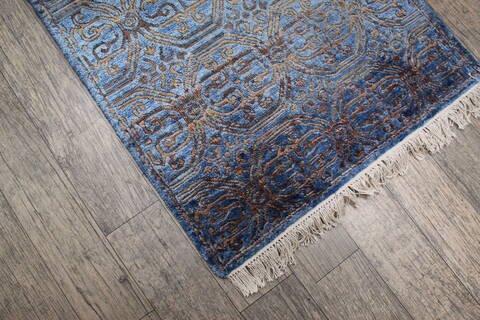 Geometric Blue Runner Hand Knotted 26 X 40 Area Rug 905-147971 Image 2