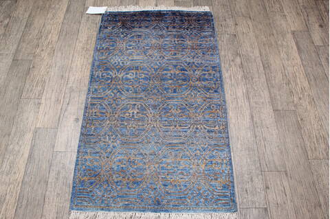 Geometric Blue Runner Hand Knotted 26 X 40 Area Rug 905-147971 Image 4