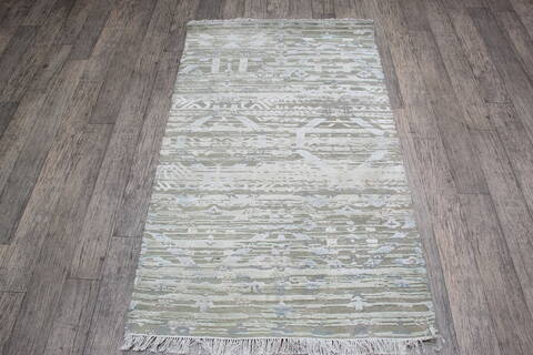 Jaipur Grey Hand Knotted 30 X 50 Area Rug 905-147992 Image 1
