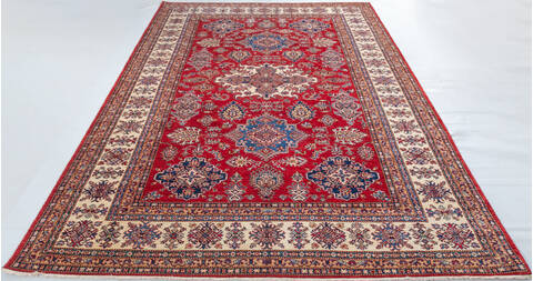 Kazak Red Hand Knotted 91 X 123 Area Rug 700-148083 Image 1