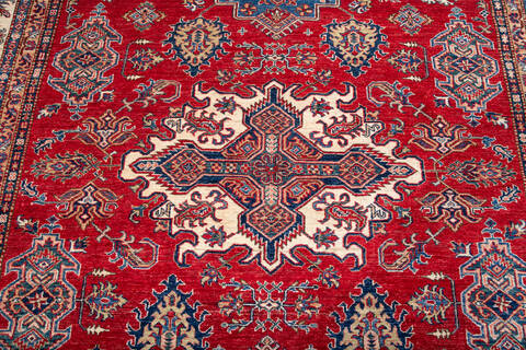 Kazak Red Hand Knotted 91 X 123 Area Rug 700-148083 Image 5