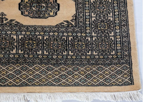 Bokhara Beige Hand Knotted 47 X 66 Area Rug 700-148109 Image 3