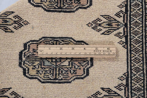 Bokhara Beige Hand Knotted 47 X 66 Area Rug 700-148109 Image 6
