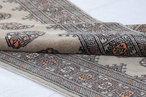 Bokhara Green Runner Hand Knotted 27 X 99 Area Rug 700-148111 Image 5