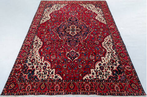 Bakhtiar Red Hand Knotted 86 X 1111 Area Rug 700-148156 Image 1