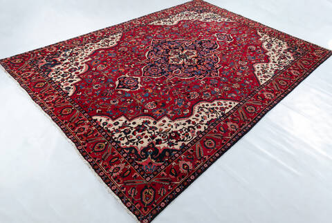 Bakhtiar Red Hand Knotted 86 X 1111 Area Rug 700-148156 Image 2