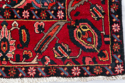 Bakhtiar Red Hand Knotted 86 X 1111 Area Rug 700-148156 Image 5