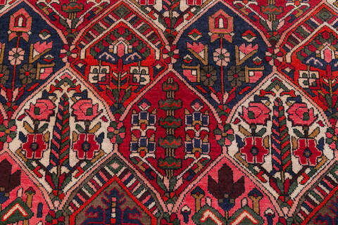 Bakhtiar Red Hand Knotted 74 X 100 Area Rug 700-148157 Image 3