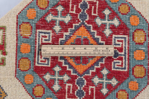 Kazak Beige Hand Knotted 40 X 63 Area Rug 700-148168 Image 6
