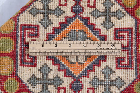 Kazak Grey Hand Knotted 40 X 58 Area Rug 700-148175 Image 6