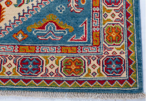 Kazak Blue Hand Knotted 40 X 61 Area Rug 700-148176 Image 4