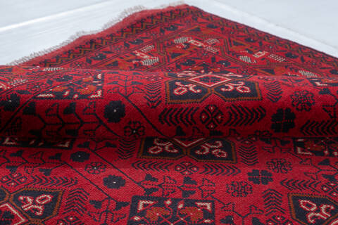 Khan Mohammadi Red Hand Knotted 55 X 76 Area Rug 700-148189 Image 6