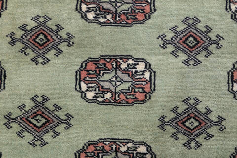 Bokhara Green Hand Knotted 41 X 64 Area Rug 700-148194 Image 3