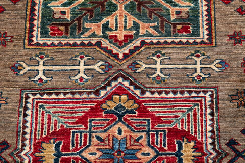 Kazak Grey Hand Knotted 58 X 82 Area Rug 700-148195 Image 5