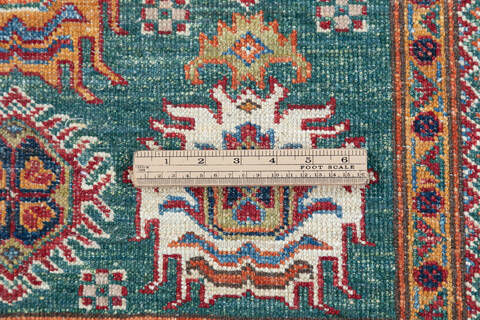 Kazak Green Hand Knotted 33 X 57 Area Rug 700-148197 Image 5