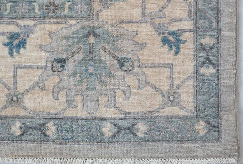 Chobi Grey Hand Knotted 90 X 119 Area Rug 700-148205 Image 6
