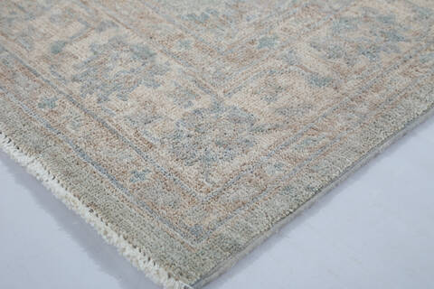 Chobi Light Gray Hand Knotted 40 X 66 Area Rug 700-148222 Image 5