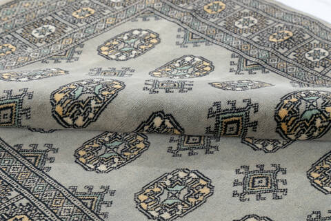 Bokhara Grey Hand Knotted 41 X 64 Area Rug 700-148226 Image 5