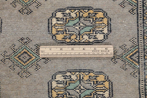 Bokhara Grey Hand Knotted 41 X 64 Area Rug 700-148226 Image 6