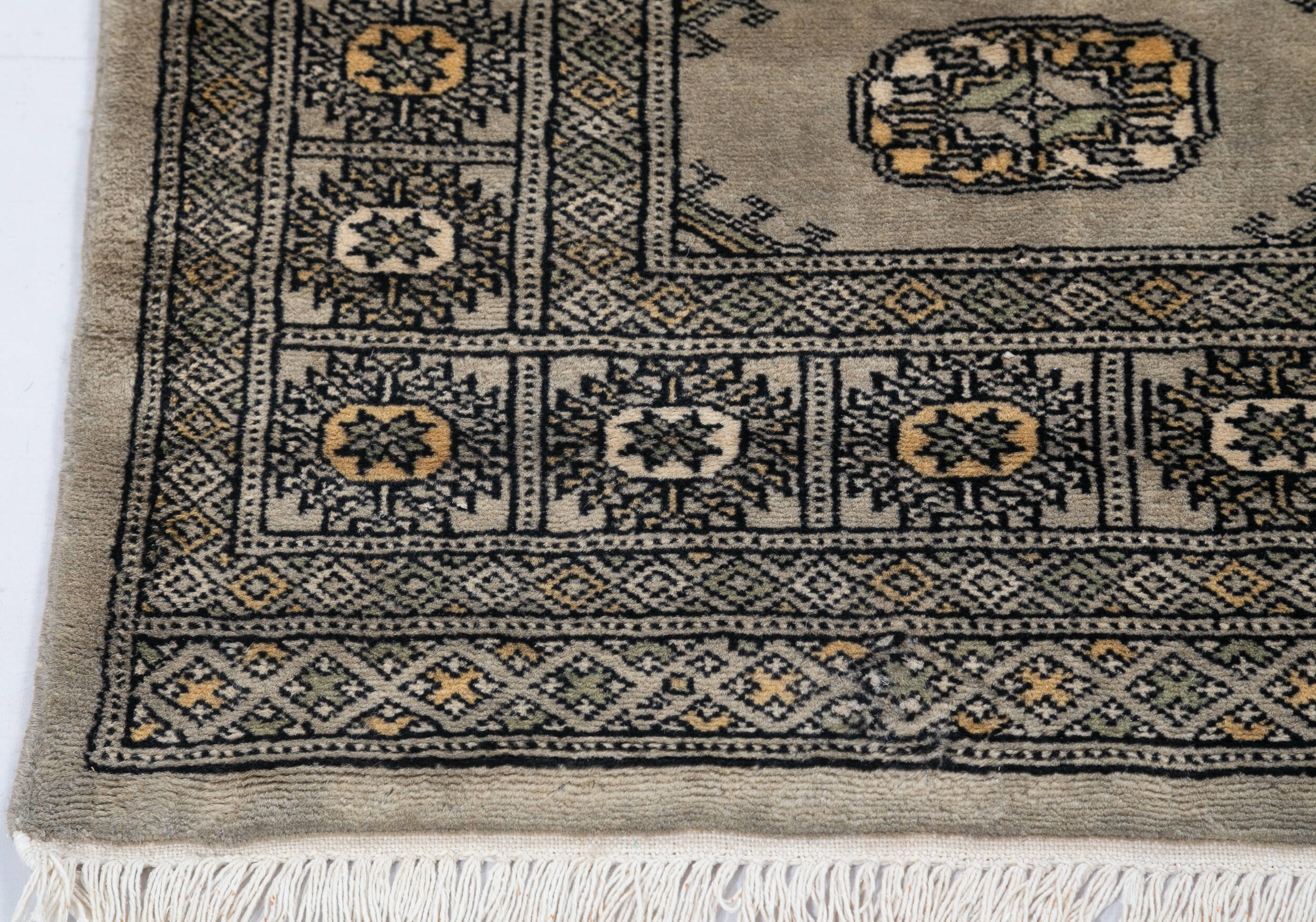 Pakistani Bokhara Light Gray Rectangle 4x6 ft Wool Carpet