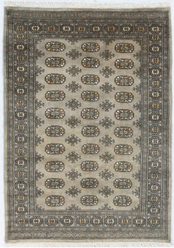 Bokhara Light Gray Hand Knotted 4'2" X 5'8"  Area Rug 700-148242