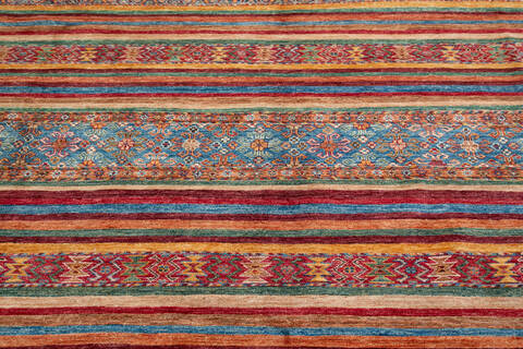 Chobi Red Hand Knotted 84 X 99 Area Rug 700-148251 Image 3