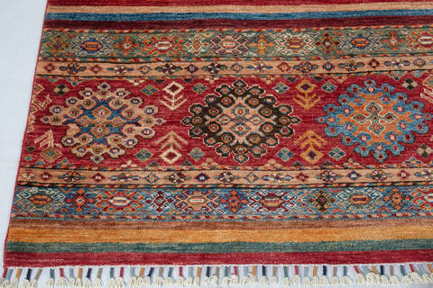 Chobi Red Hand Knotted 84 X 99 Area Rug 700-148251 Image 4