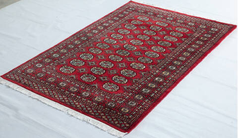Bokhara Red Hand Knotted 41 X 61 Area Rug 700-148258 Image 2
