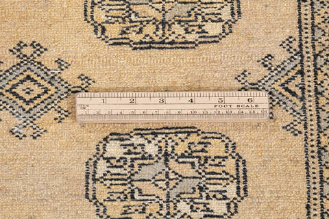 Bokhara Beige Hand Knotted 58 X 84 Area Rug 700-148271 Image 7