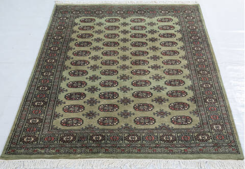 Bokhara Green Hand Knotted 48 X 65 Area Rug 700-148272 Image 2