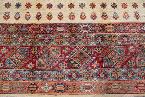 Chobi Beige Hand Knotted 59 X 80 Area Rug 700-148301 Image 3