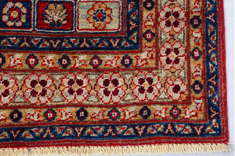 Kazak Red Hand Knotted 311 X 31 Area Rug 700-148331 Image 4