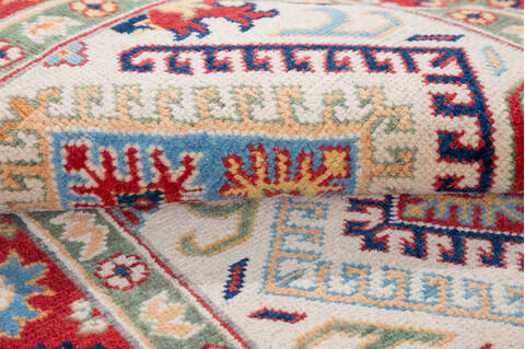 Kazak Beige Hand Knotted 34 X 51 Area Rug 700-148340 Image 6