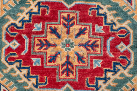 Kazak Green Hand Knotted 33 X 410 Area Rug 700-148341 Image 5