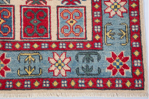 Kazak Beige Hand Knotted 35 X 410 Area Rug 700-148342 Image 4