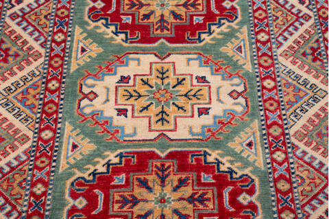 Kazak Green Hand Knotted 34 X 410 Area Rug 700-148343 Image 3