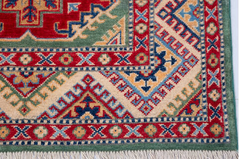 Kazak Green Hand Knotted 34 X 410 Area Rug 700-148343 Image 4