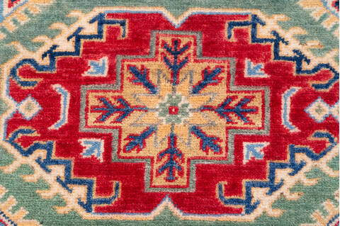 Kazak Green Hand Knotted 34 X 410 Area Rug 700-148343 Image 5