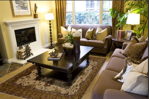 Heriz White Hand Knotted 80 X 101  Area Rug 100-15595 Image 2