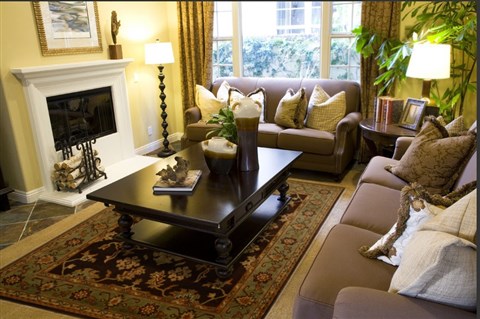 Heriz Brown Hand Knotted 711 X 98  Area Rug 100-15621 Image 2