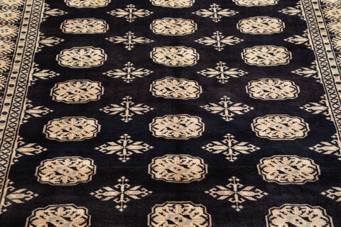 Bokhara Black Hand Knotted 47 X 68 Area Rug 700-155544 Image 2